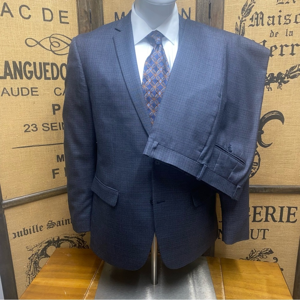 Bar III Wool Two- Piece Suit, 42R, Slim Fit